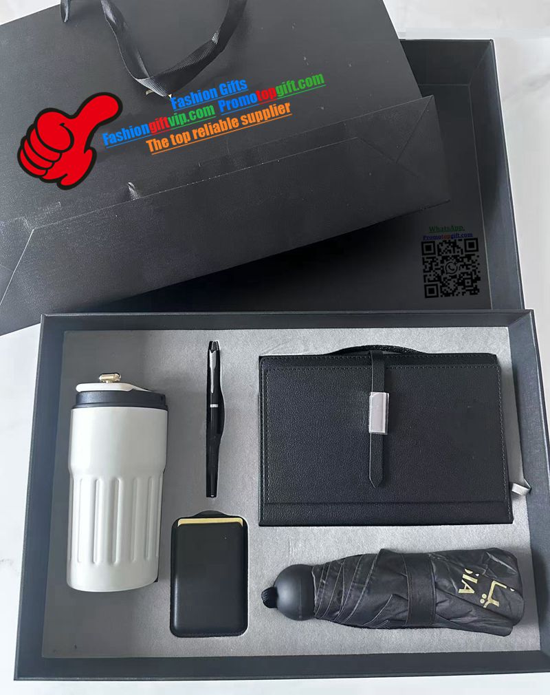 19072062 Exclusive Gift Set (1).jpg